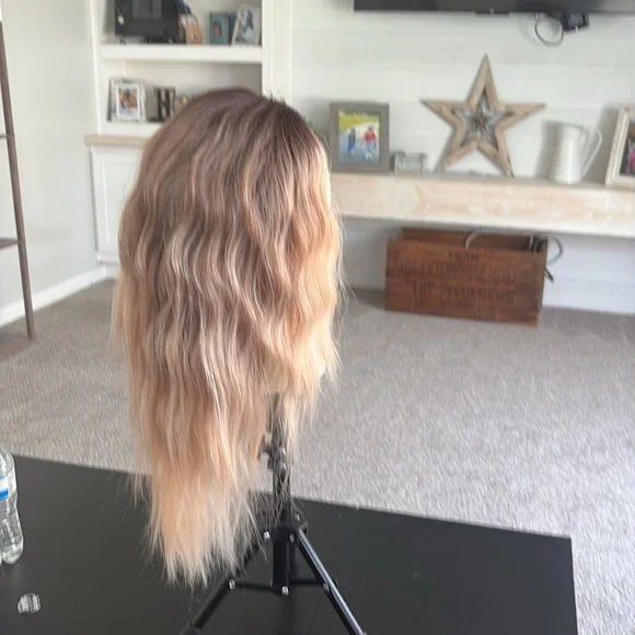 Chelsey smith crowns London apricot standard wig - Picture 5 of 9